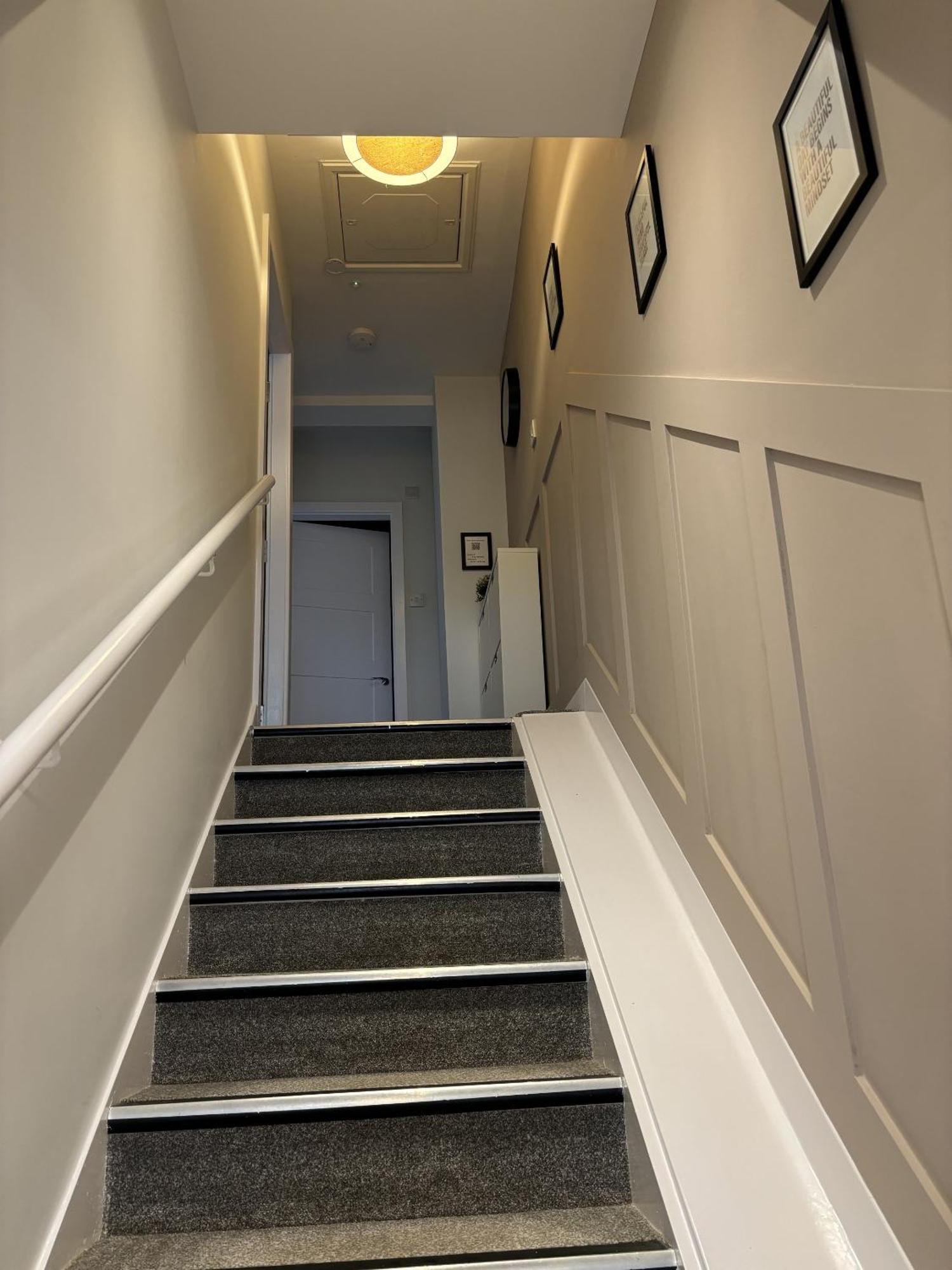 The Hive Apartment Marple Екстериор снимка