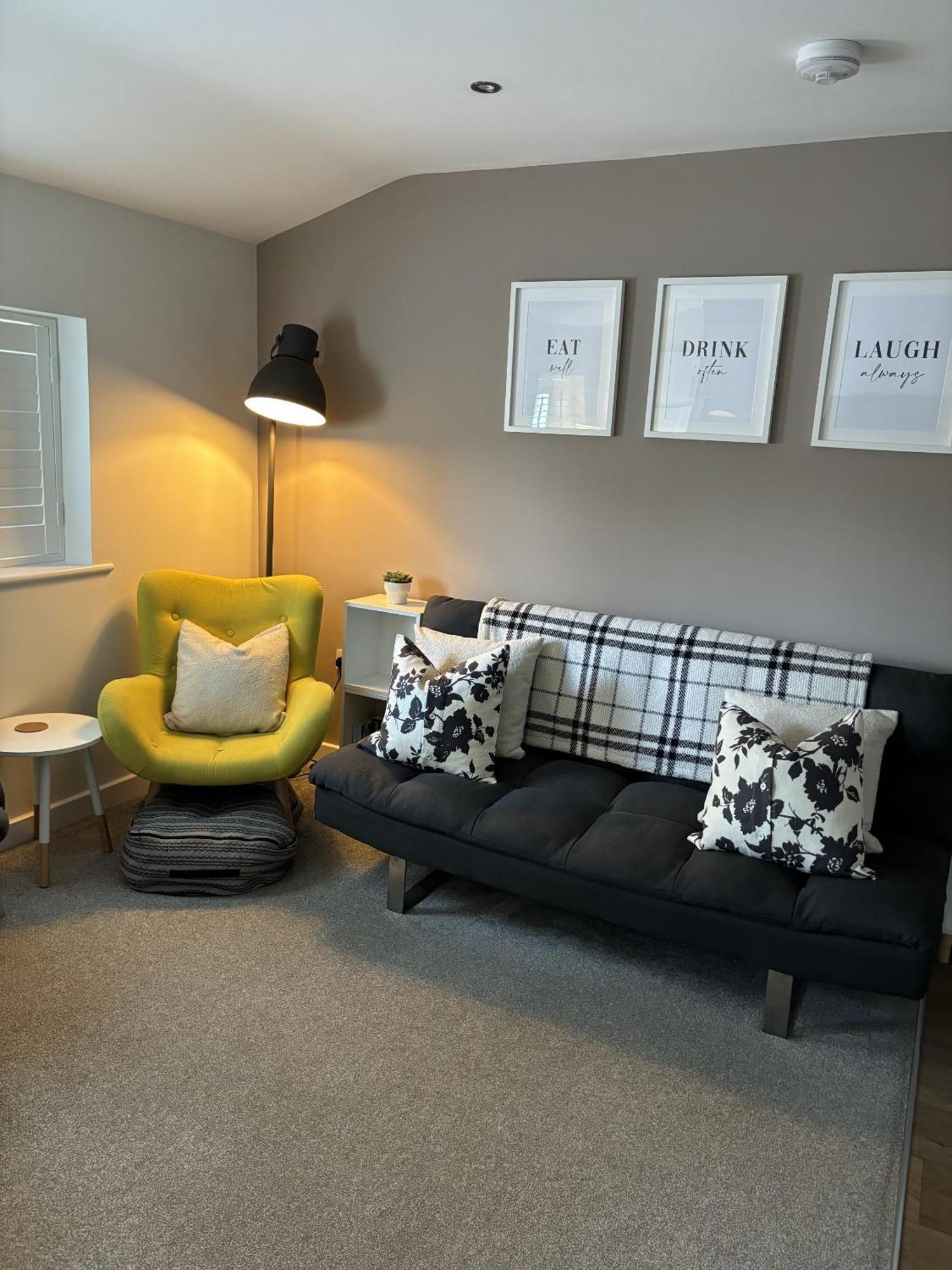 The Hive Apartment Marple Екстериор снимка